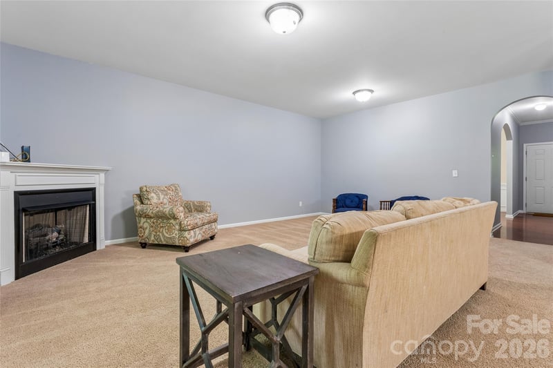 8402 Bampton Dr, Concord, NC 28027