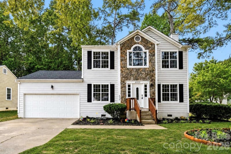 6020 Running Deer Rd, Charlotte, NC 28214