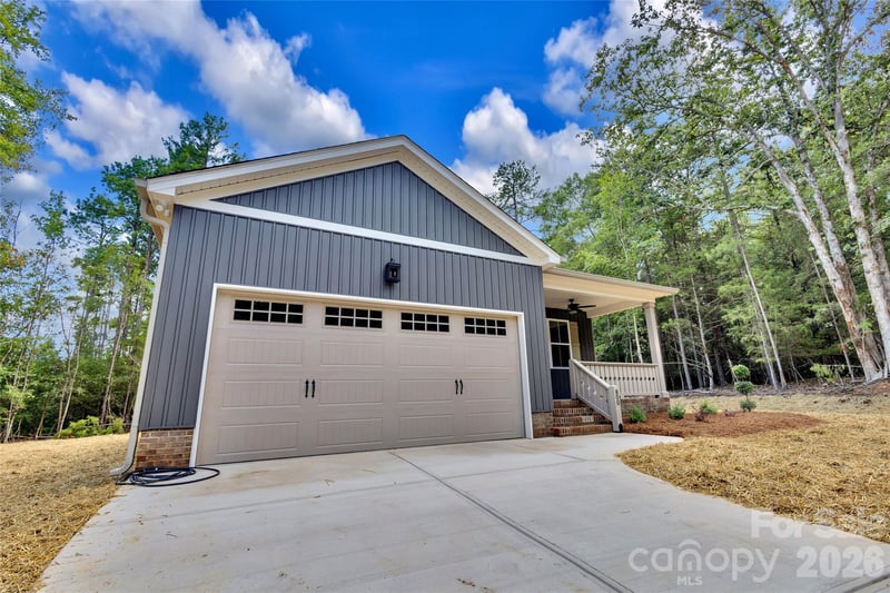 800 Busters Landing Rd, Fort Lawn, SC 29714