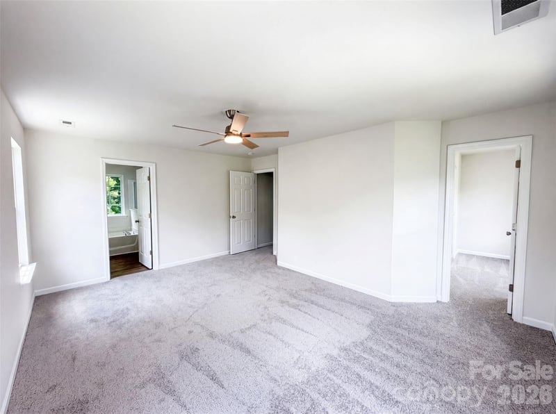 3621 Straussburg Woods Ln, Matthews, NC 28105