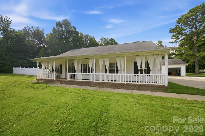 9552 Brief Rd, Charlotte, NC 28227