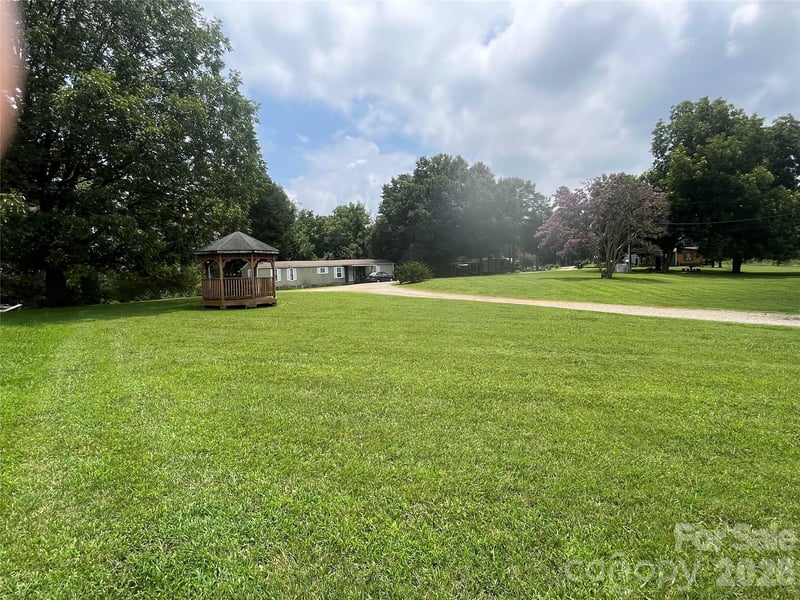 109 Ray Dawn Ln, Mooresville, NC 28117