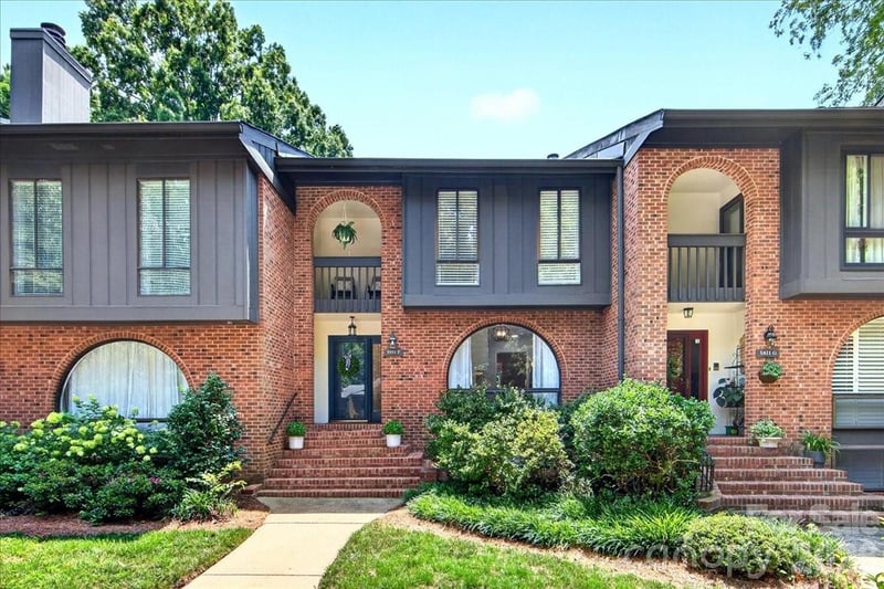 5811 Sharon Rd #F, Charlotte, NC 28210