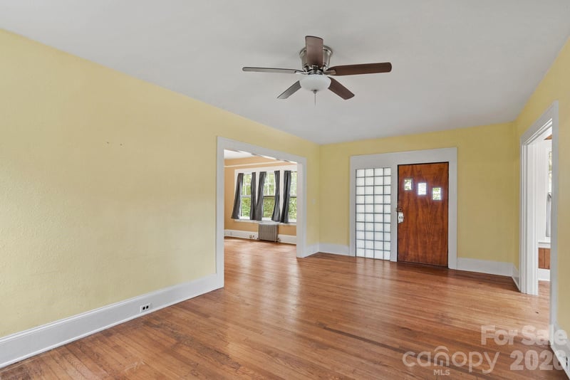 47 Virginia Ave, Asheville, NC 28806