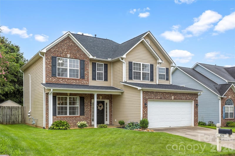 139 Yadkin Rd, Fletcher, NC 28732