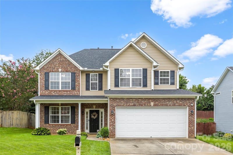 139 Yadkin Rd, Fletcher, NC 28732