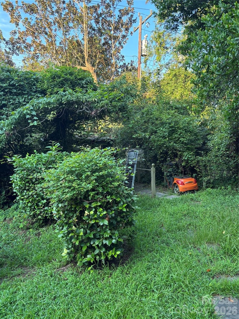 228 Cottage Pl, Charlotte, NC 28207