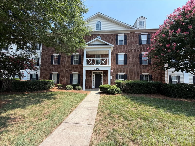4012 Town Center Rd, Harrisburg, NC 28075