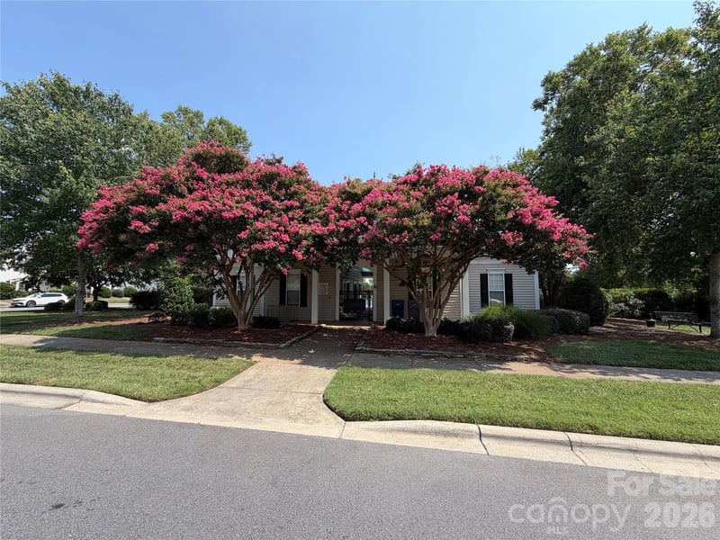 4012 Town Center Rd, Harrisburg, NC 28075