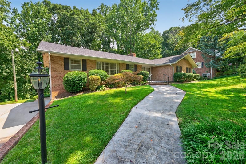 530 25th Ave, Hickory, NC 28601