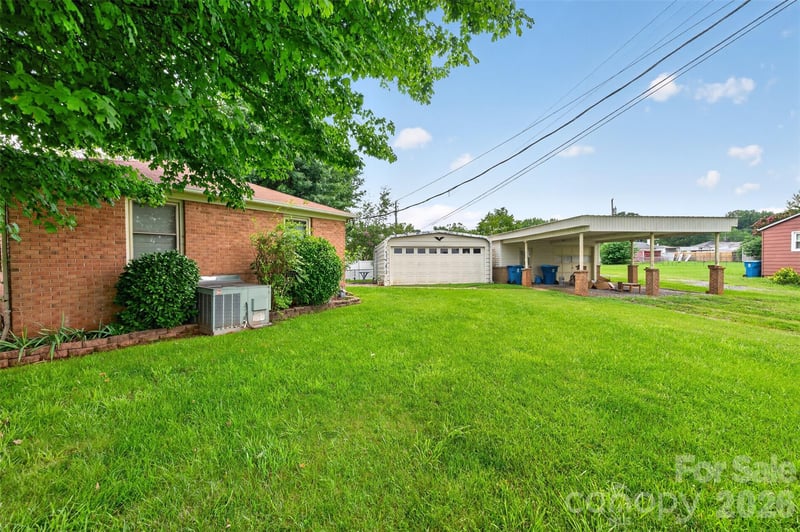 165 34th St, Hickory, NC 28601