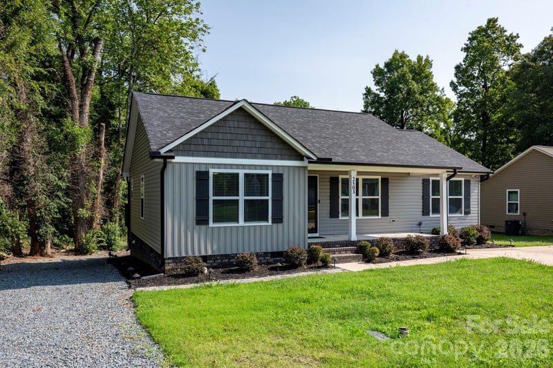 2503 Glenwood St, Kannapolis, NC 28083