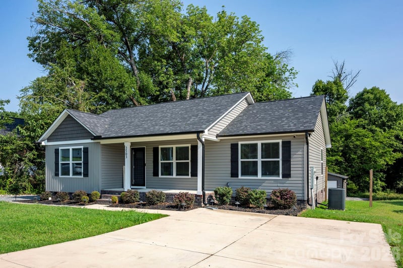 2503 Glenwood St, Kannapolis, NC 28083