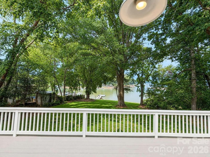 537 Stutts Rd, Mooresville, NC 28117