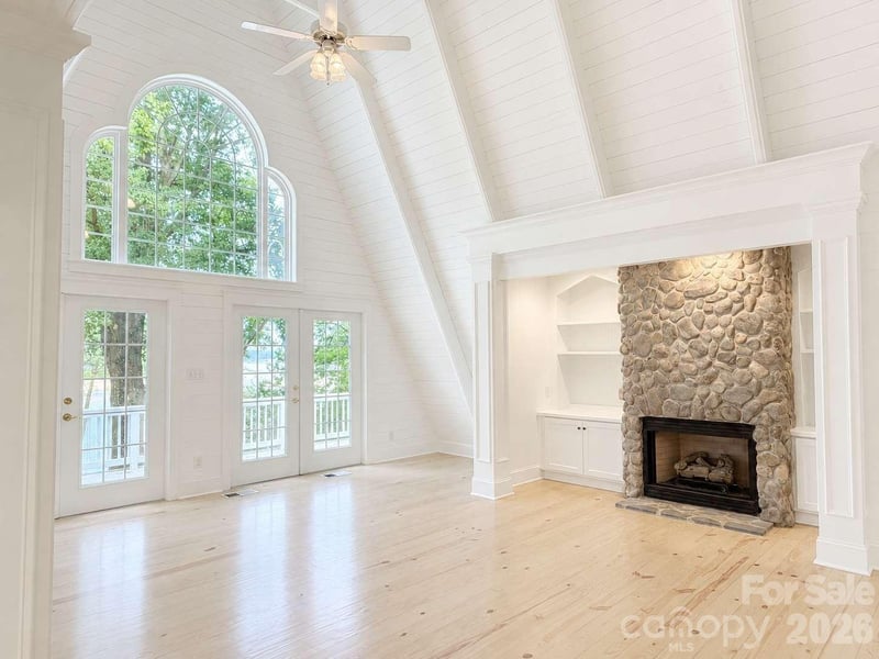 537 Stutts Rd, Mooresville, NC 28117
