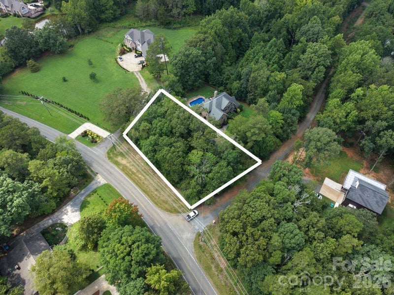 8809 Blaydon Dr, Charlotte, NC 28227
