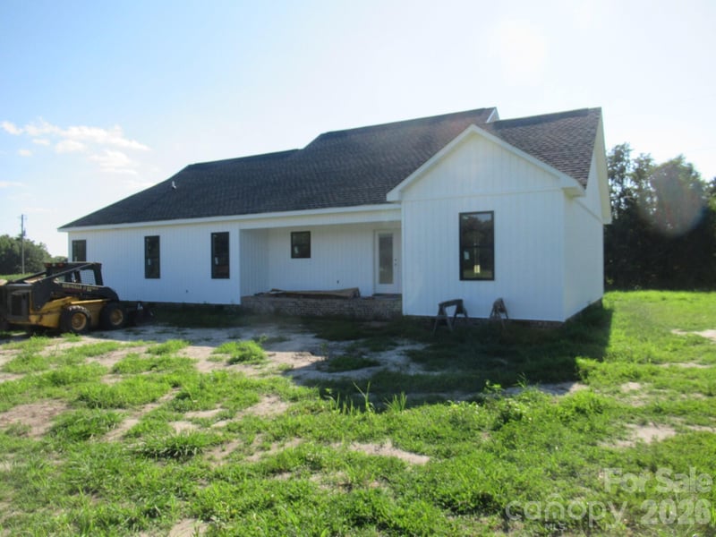 1204 Walker Branch Rd, Lincolnton, NC 28092