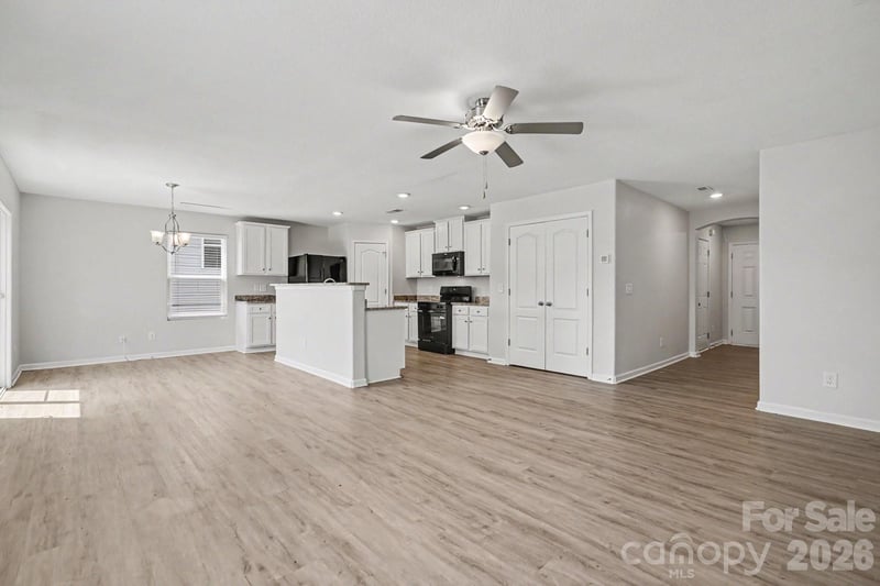 3915 Rosfield Dr, Charlotte, NC 28214