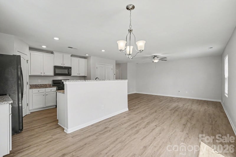 3915 Rosfield Dr, Charlotte, NC 28214