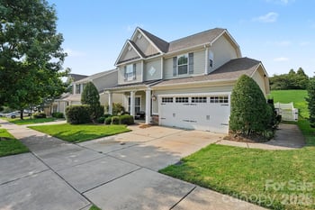 1359 Farm Branch Dr, Concord, NC 28027