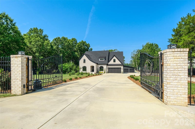 6905 Duncan Rd, Indian Trail, NC 28079
