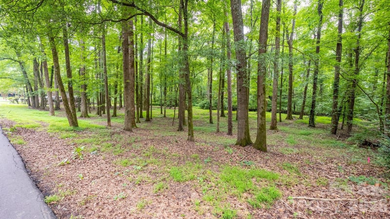 720 Saint Cloud Dr, Statesville, NC 28625