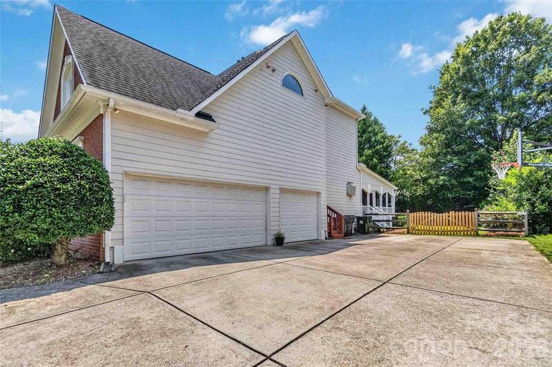 16511 Segars Ln, Huntersville, NC 28078