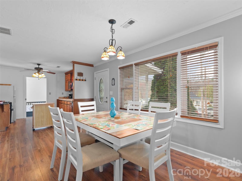 151 Meadow St, Waynesville, NC 28786