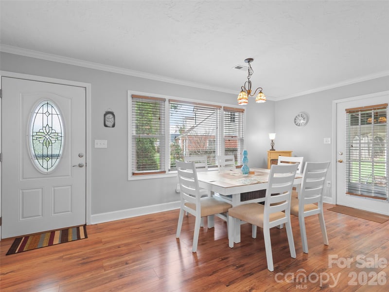 151 Meadow St, Waynesville, NC 28786