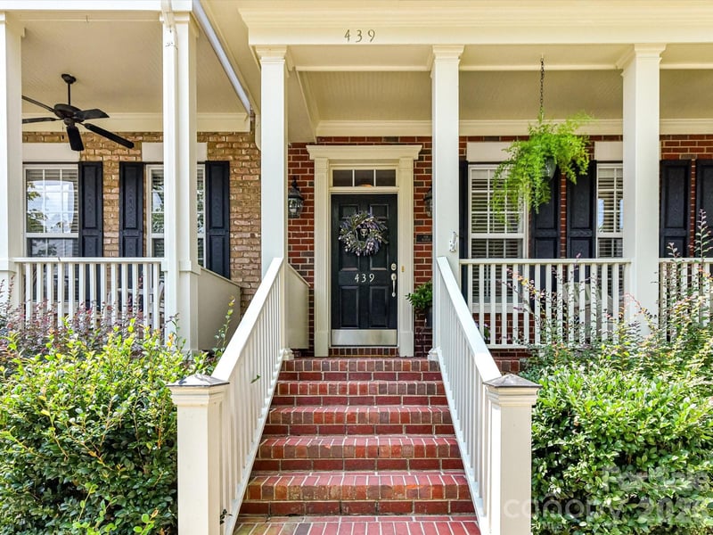 439 Ohenry Ave, Davidson, NC 28036