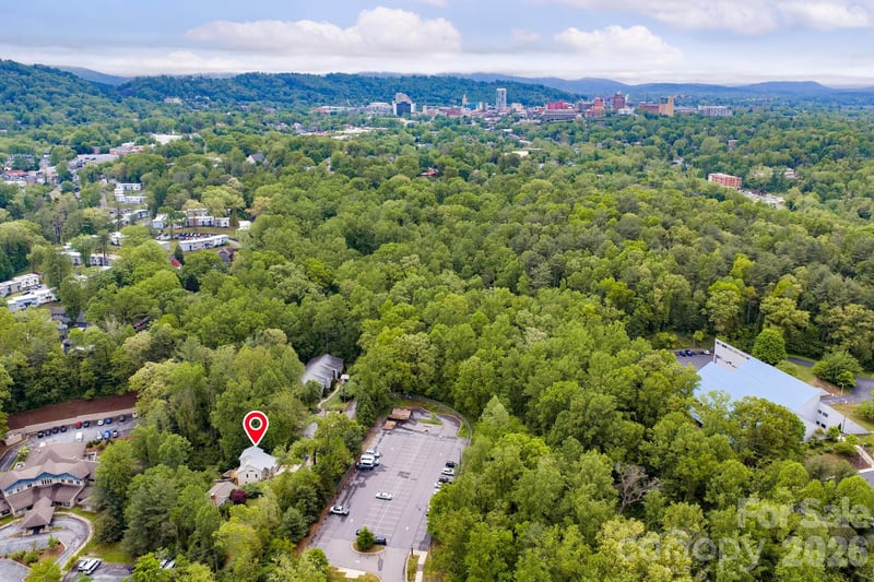 9 Nantahala St, Asheville, NC 28801
