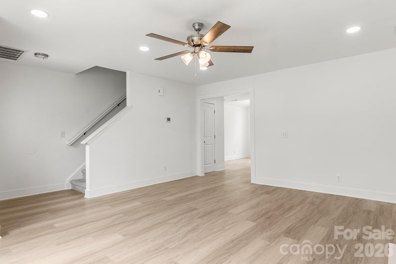 223 Newport Dr, Kannapolis, NC 28081