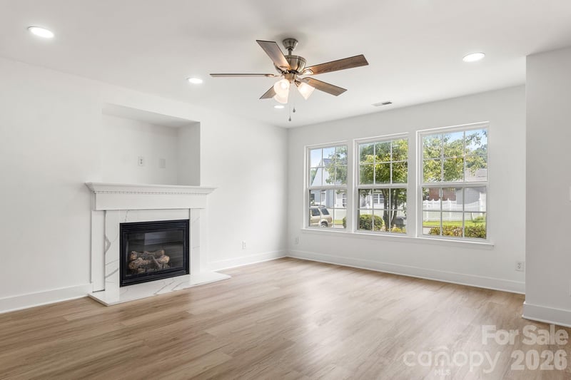 223 Newport Dr, Kannapolis, NC 28081
