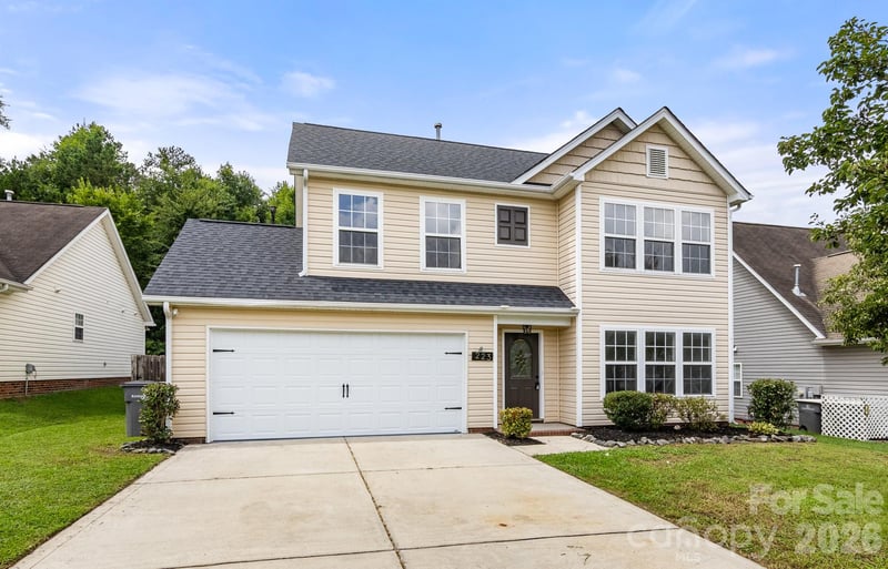223 Newport Dr, Kannapolis, NC 28081