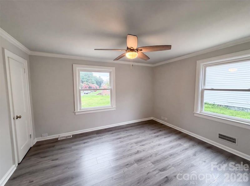 821 Jackson St, Gastonia, NC 28052