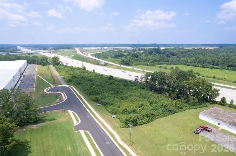 2221 International Dr, Statesville, NC 28625