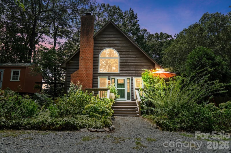 141 Oak Leaf Ln, Wingate, NC 28174