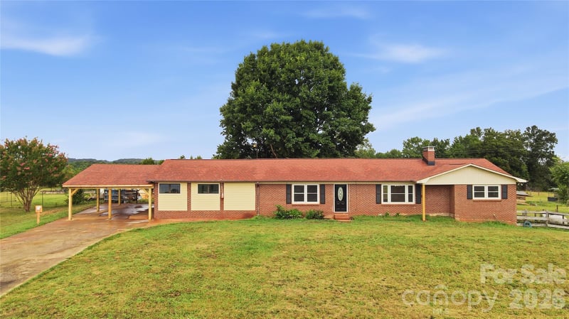 3881 Summerow Rd, Maiden, NC 28650
