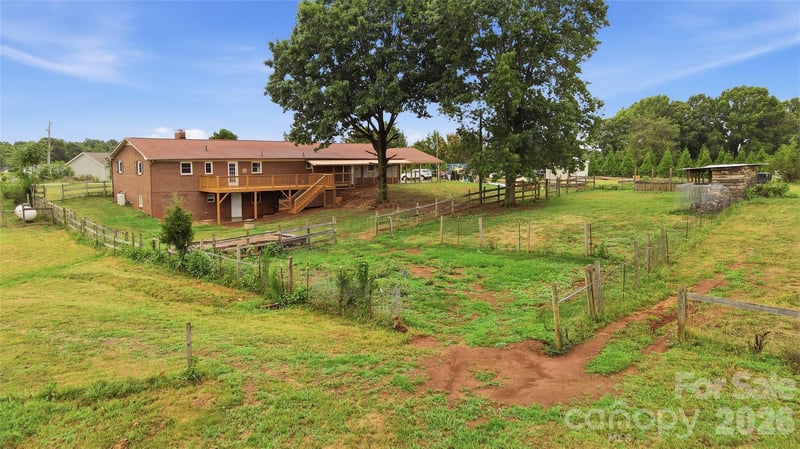 3881 Summerow Rd, Maiden, NC 28650