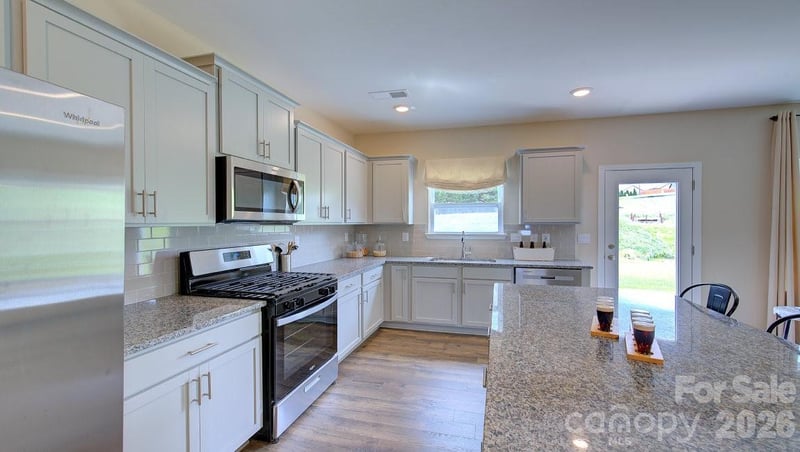 210 Hyder Ridge Rd, Asheville, NC 28804