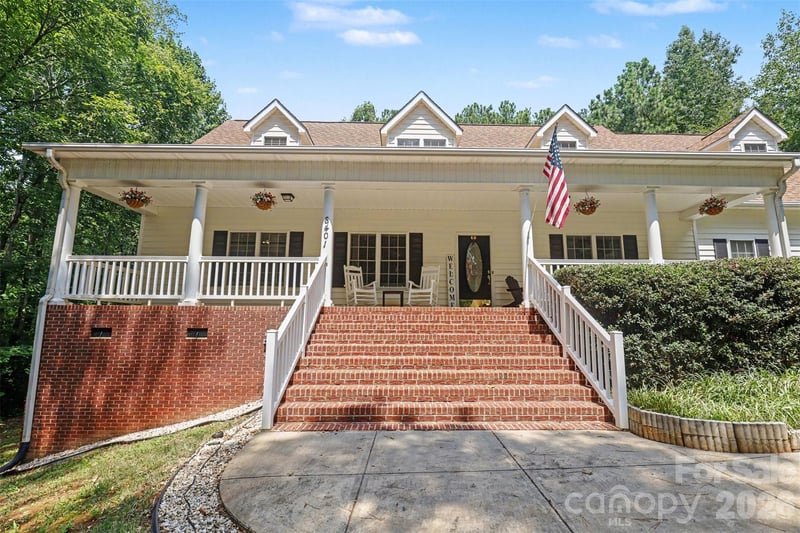 8401 Shelley Mullis Rd, Fort Mill, SC 29707