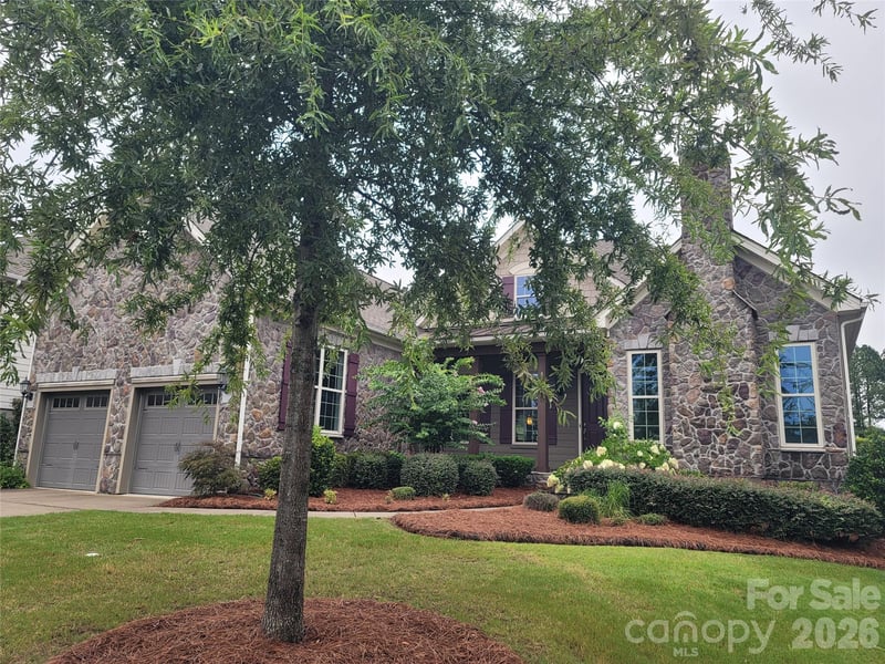 14920 High Bluff Ct, Charlotte, NC 28278