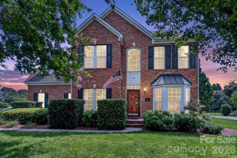 127 Corona Cir, Mooresville, NC 28117