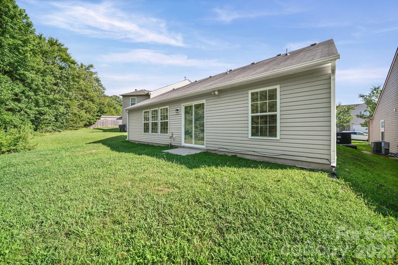 1604 Bray Dr, Charlotte, NC 28214
