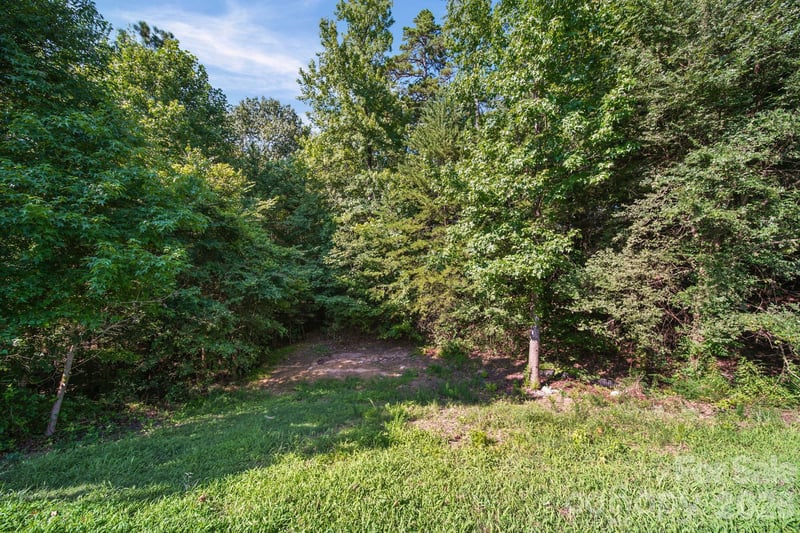 1604 Bray Dr, Charlotte, NC 28214