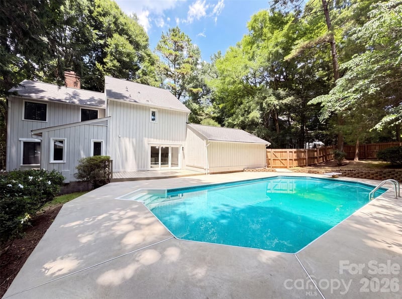 7210 Apple Creek Dr, Charlotte, NC 28227
