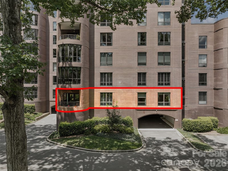 810 Cherokee Rd, Charlotte, NC 28207