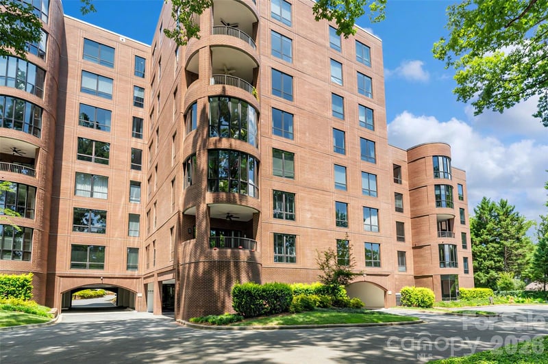 810 Cherokee Rd, Charlotte, NC 28207