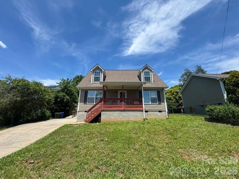 124 Oakland Rd, Asheville, NC 28801
