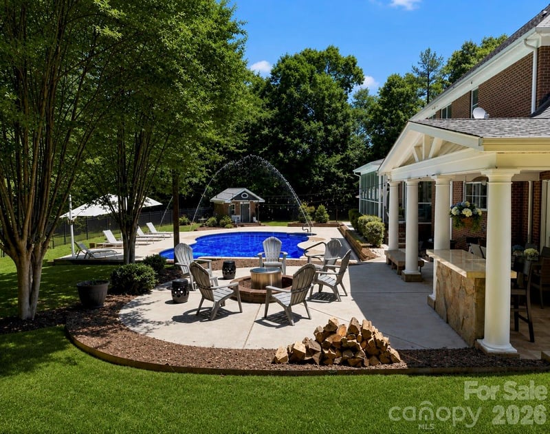 6263 Chamar Cir, Kannapolis, NC 28081